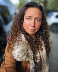 Crystalline water. Showing me everything. All my reflections, staring right  back at me. Can you teach me, how to Be, So connected, yet so free? Life  got me zooming all the way