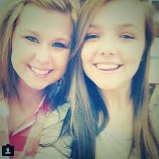 Ashley Revis (@ashleyrevis)