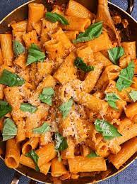 Spicy Rigatoni Alla Vodka Jane Cooks For You In 2021 Cooking Rigatoni Alla Vodka Rigatoni Recipes
