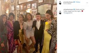 Beda Gaya Priyanka Chopra Deepika Padukone Di Met Gala 2019 Cantik Mana