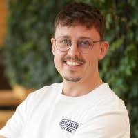 100+ Profile mit dem Suchbegriff „Wingerter“