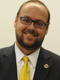 UW-Oshkosh Chancellor Andrew Leavitt