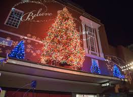 From dinnerware and drinkware to ornaments and decorations, find all the little touches to make spirits bright. Macy S Holiday Tree 2020 11 27 20