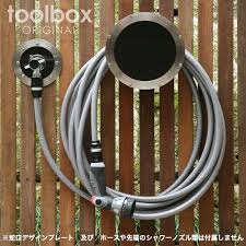 楽天市場 オリジナルデザイン ステンレス 壁掛けホースハンガー cosmo 4a コスモ4a おしゃれ 送料無料 ガレージ ホース収納 日本製 ホース掛け 壁付け 散水ホース 洗車 水まき ホースリール ホースホルダー 沖縄 離島配送不可 庭道具屋 toolbox 園芸用品