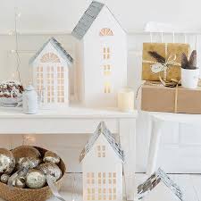 Creer Un Village Photophore En Carton Village De Noel Maison De Noel Maison En Carton