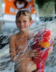Das Lagunen Erlebnisbad Willingen Bietet Das Ganze Jahr Uber Badespass Pur Foto Willingen De Erlebnisbad Schwimmbader Erlebnis