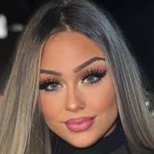 Allison Dreier's Instagram, Twitter & Facebook