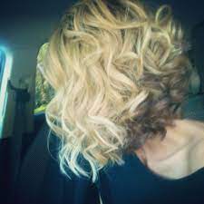 Curly Inverted Bob Inverted Bob Hairstyles Hair Styles Curly Inverted Bob
