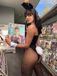 Nina Daniele - Free nude pics, galleries & more at Babepedia