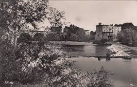 L'océan est à 1h30 de route, les pyrénées à 2h30. Aiguillon La Mairie D Aiguillon Et Sa Commune 47190