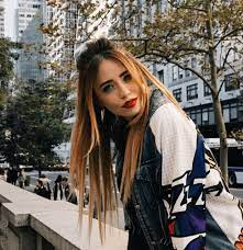 Надя дорофеева решила выложить в сеть фото в непринужденной позе. Pevica Nadya Dorofeeva Pokorila Fanatov Zharkim Foto