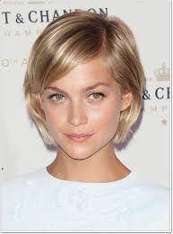 It can be curly or straight. 101 Perfect Short Hairstyles For Women Of Any Age Style Easily