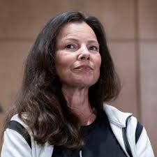 Fran Drescher, the scatterbrained nanny-turned-labor-leader who's now the  face of the Hollywood strike