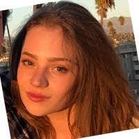 Alexis Kilpatrick's Instagram, Twitter & Facebook