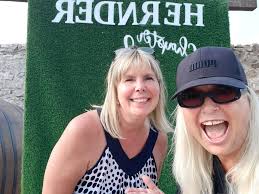 16 Mar An intensive day spent with the wine community of Boulder. Agatino  has been presenting our Etna territories and tasting Benanti wines with  some top clients: Superior Liquor with the manager