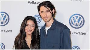 Austin robert butler is an american actor. Vanessa Hudgens Boyfriend Austin Butler Split In January 2020 Heavy Com