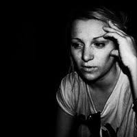 A list of who Nestor Flores is following