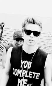 Luke hemmings gif hunt ↳ under the cut you'll find #83 small gifs of luke hemmings. Luke Hemmings Gif Luke Hemmings Luke 1d And 5sos