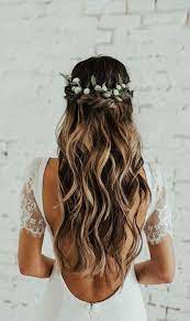 20 Brilliant Half Up Half Down Wedding Hairstyles For 2021 Emmalovesweddings Acconciature Capelli Semiraccolti Sposa Acconciature Capelli Lunghi Matrimonio Acconciature Capelli Lunghi Per Cerimonia