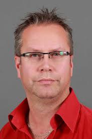 Hi everyone, Me and my partner are getting married in Iceland in March next  year. I'm so excited! We're traveling down to Vik and then heading to an  ice cave for the