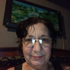 What are some veterinary care options for a sick cat in Independence,  Missouri?