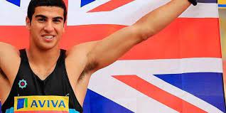See more ideas about adam gemili, commonwealth games, sprinter. Adam Gemili Der Sprinter Der Lieber Fussballer Ware Leichtathletik Badische Zeitung