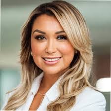 Sarah Bittinger's Instagram, Twitter & Facebook