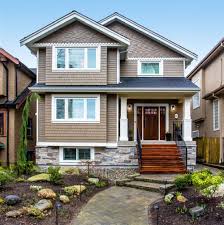 Cleaning the outside of a home seems like a large task, but it can actually be fairly simple if you use the right tools and techniques. Front Step Ideas To Make Your House Look Stunning