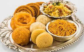 दीवाली) merupakan perayaan yang disambut oleh semua penganut yang beragama hindu di seluruh dunia dan merupakan hari cuti di malaysia. Kenali 9 Kuih Dan Manisan Tradisional Deepavali Free Malaysia Today Fmt
