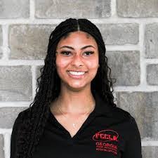 Savannah Greene's Instagram, Twitter & Facebook