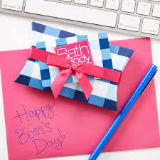 Your Boss Deserves A Pretty Boss Gift Nationalbossday Worldsbestgifts Giftcard Diy Gifts Gift Card Boss Gift
