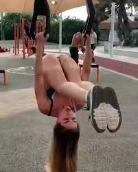 No problme messy food fun is great. A Messy And Creamy Night Is This Sexy Porn Gifs Ideagif Com