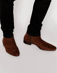 chelsea boots in brown suede with zip