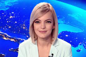 10k likes · 1,436 talking about this. Cum AratÄƒ Sora Laviniei Petrea MÄƒdÄƒlina Este SuperbÄƒ Romanesti Vedete Unica Ro