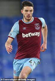 View the player profile of west ham united midfielder declan rice, including statistics and photos, on the official website of the premier league. Declan Rice Hat Freunden Gesagt Dass Er Nicht Daran Interessiert Ist Nach Manchester Zu Ziehen Inmitten Von Links Zu United Aktuelle Boulevard Nachrichten Und Fotogalerien Zu Stars Sternchen