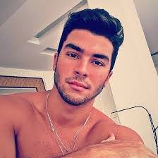 Marcello Alvarez's Instagram, Twitter & Facebook