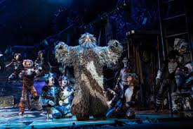 Horrible adaptation of the original cats musical… have seen two great other versions of cats before, and love the original music by andrew lloyd webber, so was very excited to see it again. Love It Or Hate It The Musical Cats Is Coming To Tucson Entertainment Tucson Com
