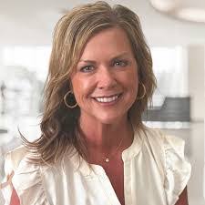 Kimberly Mitchem's Instagram, Twitter & Facebook