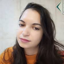 צייד שצד באופן לא חוקי צבאים, במיזורי ארה"ב,הורשע ונגזר עליו שנת מאסר, ובכל  חודש מאסר חויב לצפות בסרט במבי .  https://www.bbc.com/news/world-us-canada-46597364  https://www.theguardian.com/us-news/2018/dec/18/deer-poacher-ordered-to-watch-bambi-once-a  ...