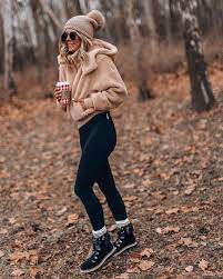 50 Cute Hiking Outfits You Ll Want In Your Wardrobe Cute Camping Outfits Winter Wonderland Outfit Cold Weather Outfits