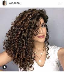 Pin By Gabriela Navarro Calderon On Hair Nails Makeup Curly Hair Styles Curly Hair Inspiration Curly Hair Styles Naturally