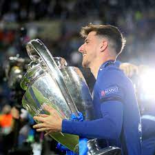 As the blues lifted the trophy for a second time. Mount It S All I Ve Dreamt Winning A Trophy With Chelsea We Ain T Got No History