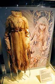 Pin By Basia Dajewski On Inspiration Gelfling Dark Crystal Movie The Dark Crystal Jim Henson