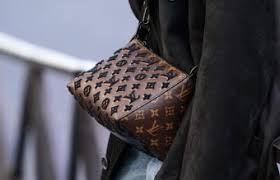 Many women loves purses, but not all of us can afford to buy expensive designer brands, which is why it's great to have so many accessible options for cheap purse brands. 25 Most Expensive Designer Purse Brands Lovetoknow