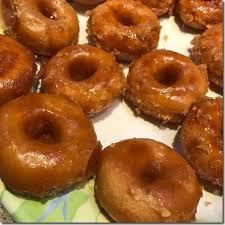 Satukan semua bahan dalam kuali dan biarkan sehingga gula berbuih mendidih baru masukkan kuih keria dan gaul semuanya sehingga semua. Kuih Keria Merupakan Salah Satu Kuih Yang Enak Dimakan Selain Rasanya Juga Manis Keria Seperti Donat Namun Berlainan Baha Cooked Chicken Recipes Food Recipes