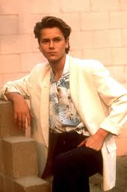 Run To The Rescue With Love And Peace Will Follow Wallpaper River Phoenix In 13 Vintage Photos In 2020 River Phoenix River Phonix Timeless Fashion