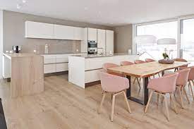 offene wohnkuche siematic s2 in lack mit theke aus holz und einbaugerate von miele wohn esszimmer offene wohnkuche wohnkuche