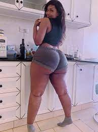 South africa is the home to some of the most beautiful african women, it's not surprising that one of her girls made the top five on this list. 40 Thick Ladies Pictures Zindap