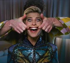 微笑2》有讓我覺得勝過第一集！ #很少恐怖片可以拍得比第一集驚艷#更別提是同一位導演#再別提電影公司的續集操作手法