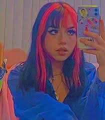 Generally related to the independent rock movement, indie hairstyles are suitable for both men and women, providing a distinctive look. Indie Hairstyles Girl Long Hair Novocom Top